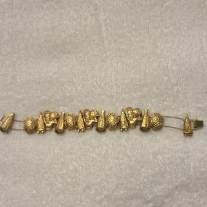 Cheerleading necklace